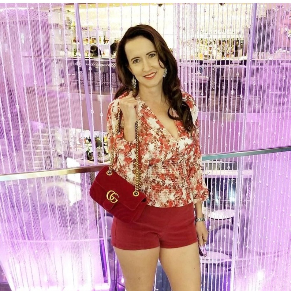 XS S Nordstrom Vneck front back floral blouse top shirt